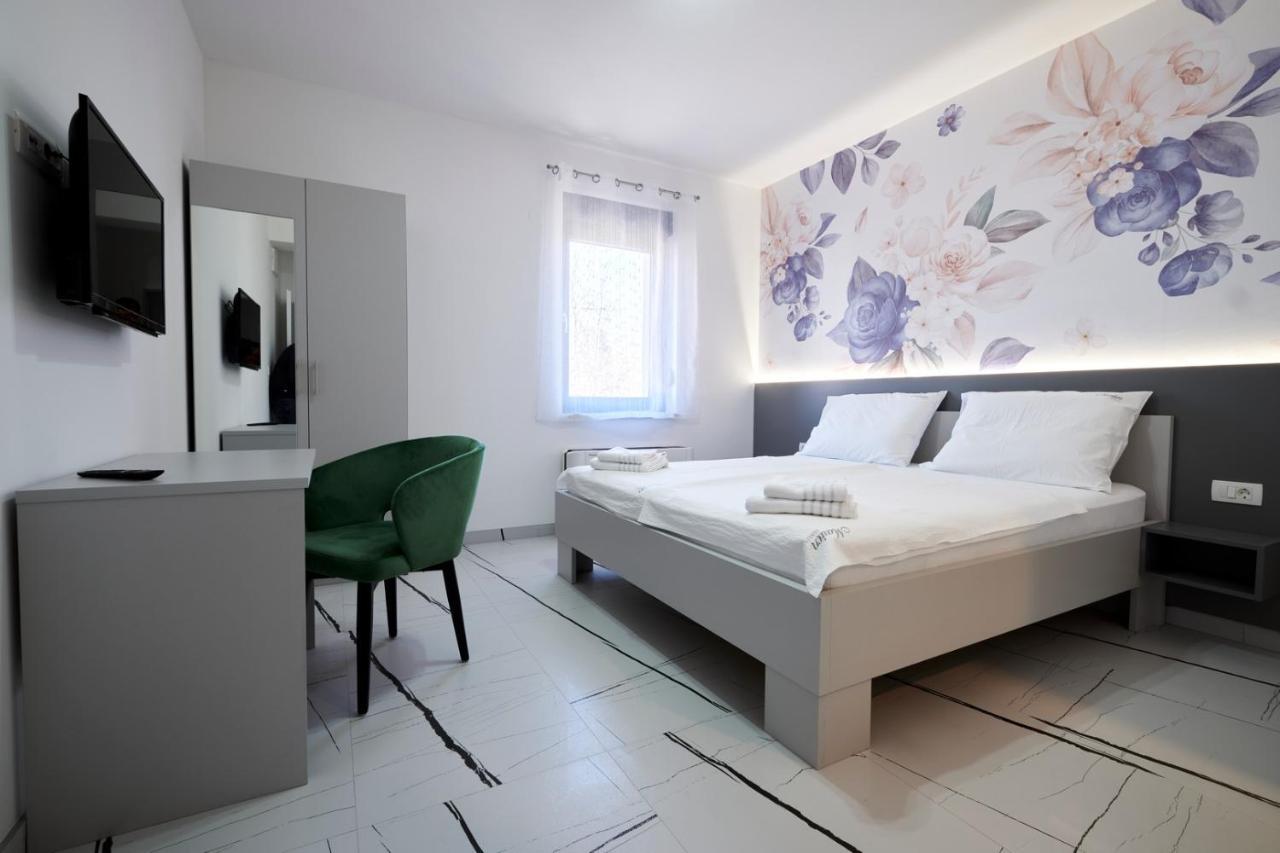 Marien Haus Hotell Karlovac Eksteriør bilde